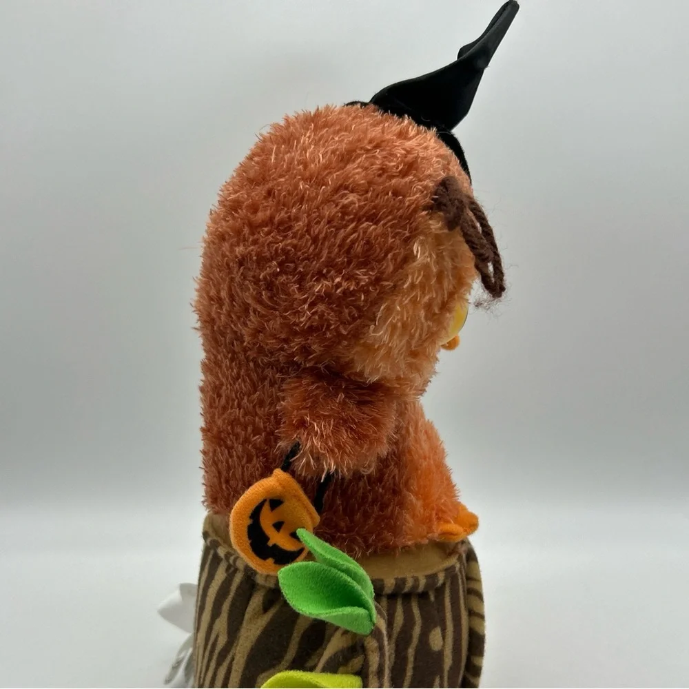 Hallmark Animated Owl Halloween Somebodys Watching Me 10” Plush Tree Stump